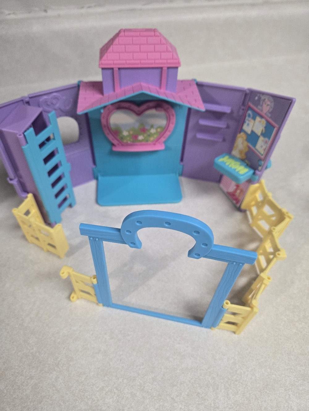 Horse Stable Ranch Toy Bundle - Picture 16 of 16